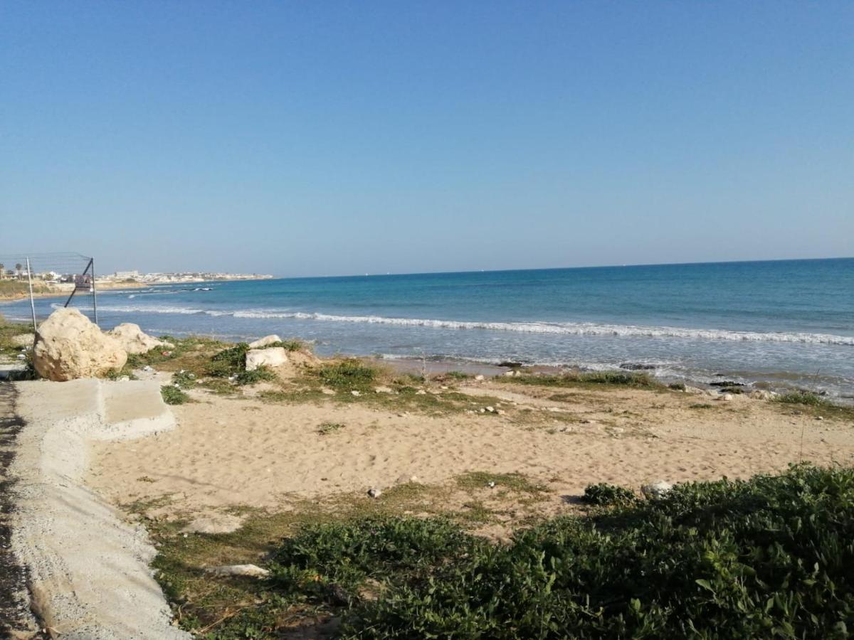 Villa Delle Terrazze Punta Secca Bagian luar foto