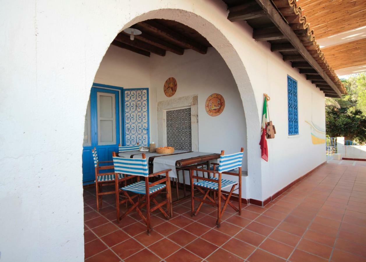Villa Delle Terrazze Punta Secca Bagian luar foto