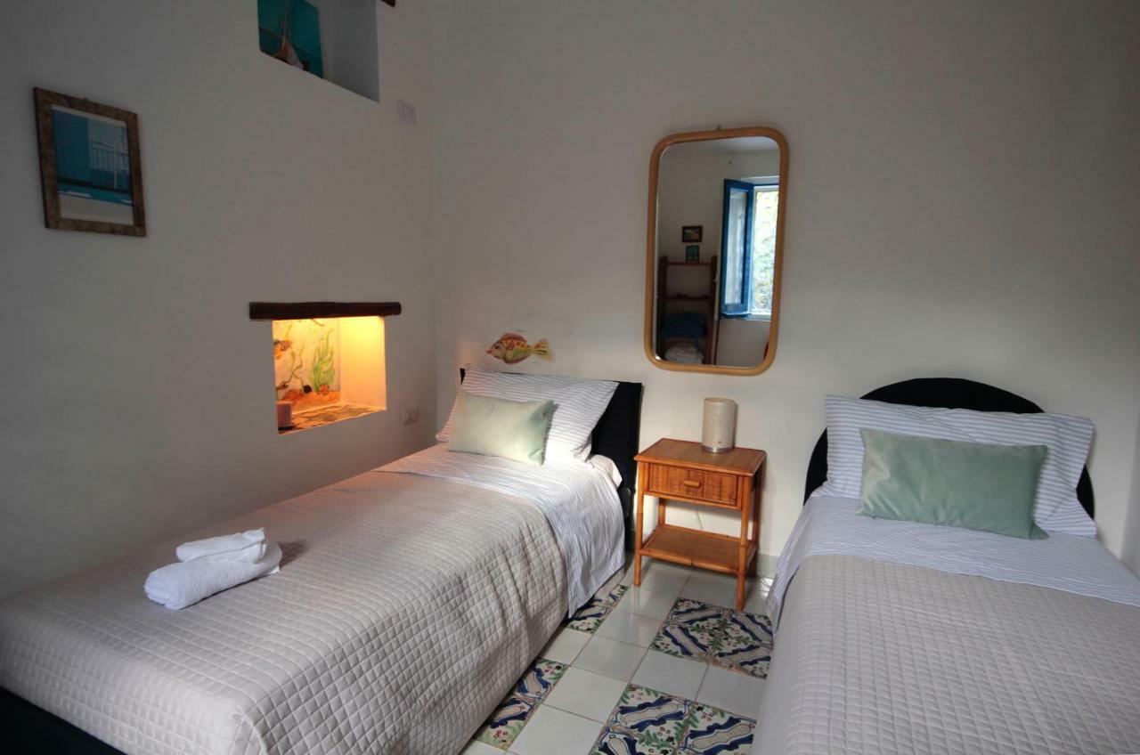 Villa Delle Terrazze Punta Secca Bagian luar foto